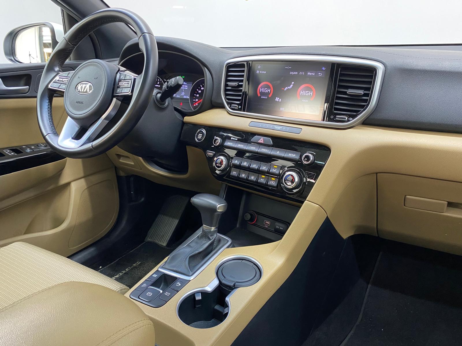 KIA SPORTAGE 26